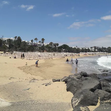 Beachside Jablillo Y Cucharas Costa Teguise